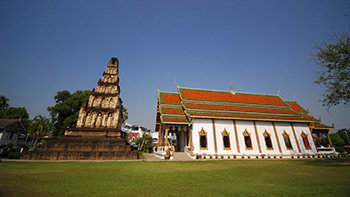 チャマ・ティーウィー寺院画像