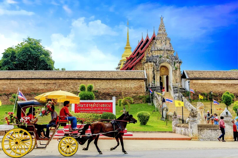 ランパーン花馬車