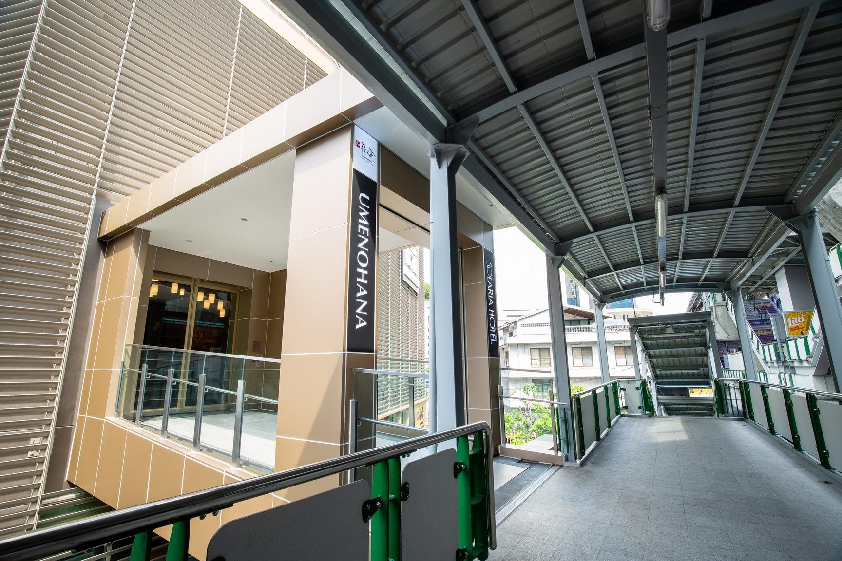 西鉄ホテルソラリアバンコクアソークBTS入口